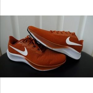 Nike Pegasus 37 Dessert Orange and White. Mens size 10. New no box